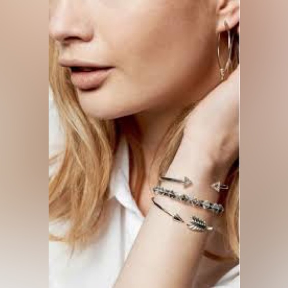Stella & Dot cuff trio